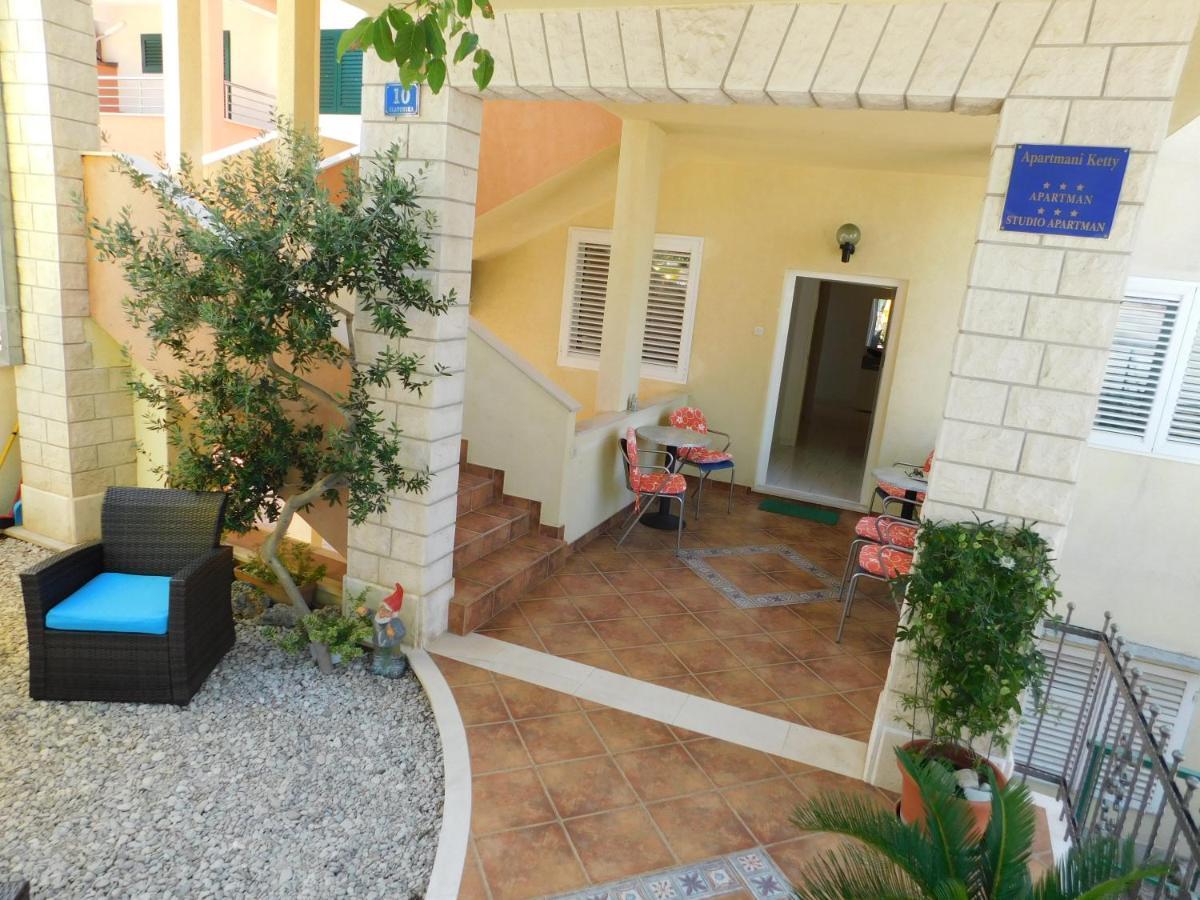 Apartment Dalmatia Ketty Makarska Exterior photo