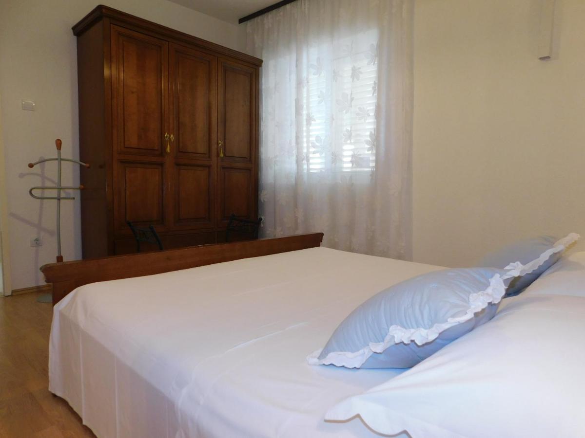 Apartment Dalmatia Ketty Makarska Exterior photo